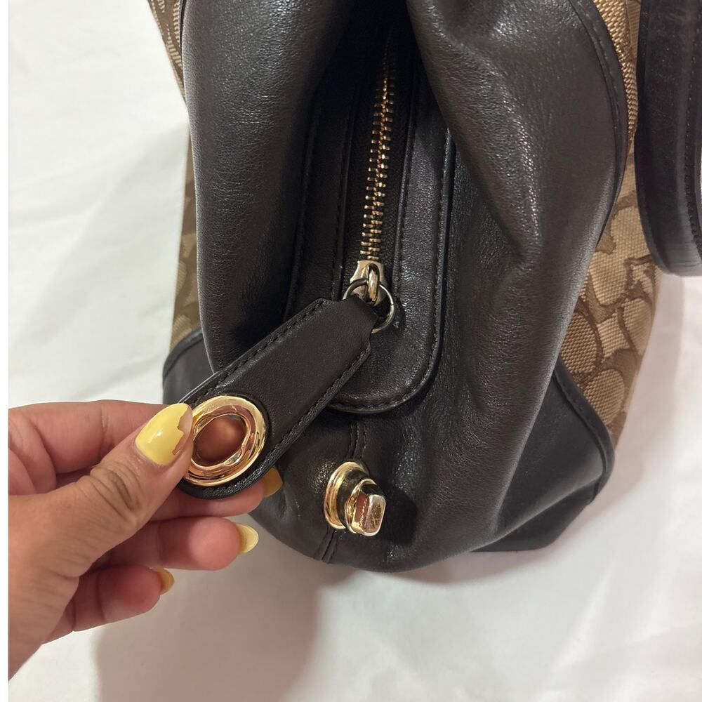 Coach Edie Shoulder Bag 28 in Signature Jacquard Logo Work Travel Y2k Purse - Picture 5 of 13